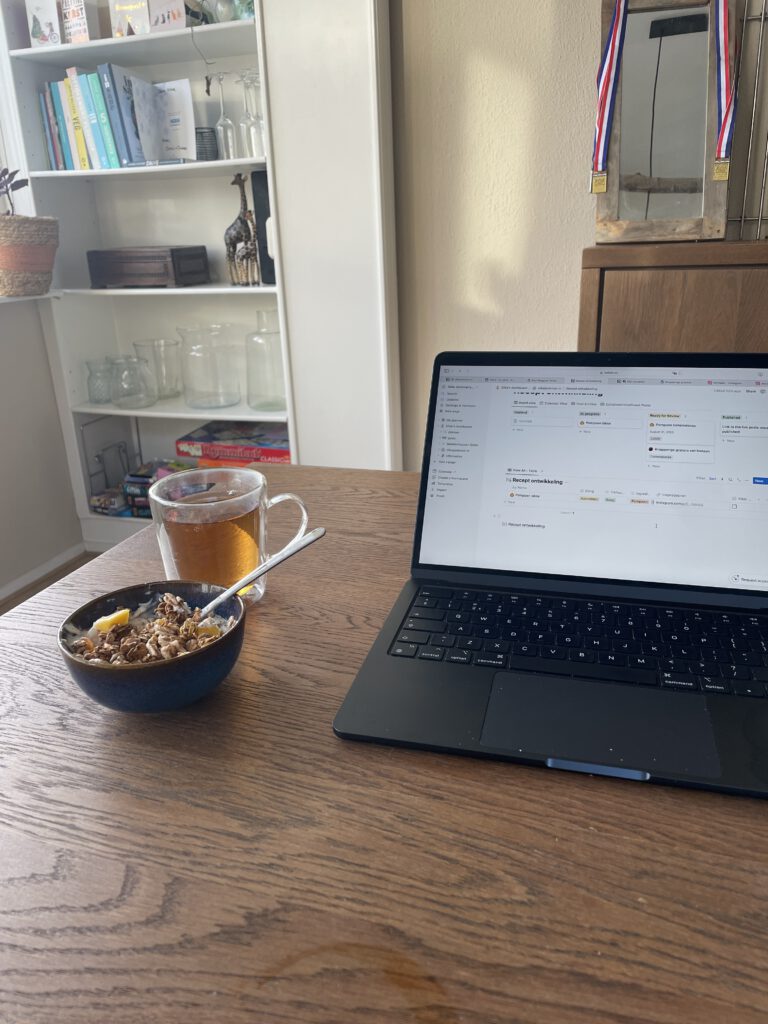 Werk met thee en granola